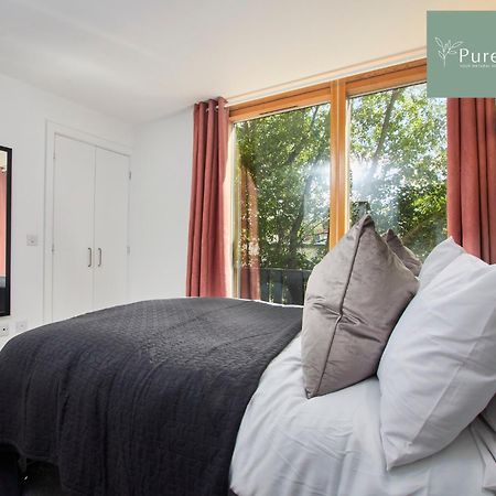 Beautiful Four Bed House By Purestay Short Lets & Serviced Accommodation Coventry With Parking Exteriér fotografie