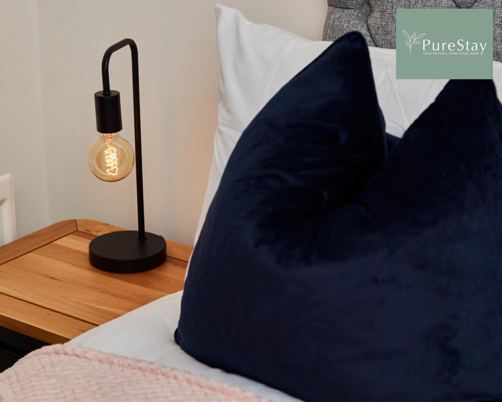 Beautiful Four Bed House By Purestay Short Lets & Serviced Accommodation Coventry With Parking Exteriér fotografie