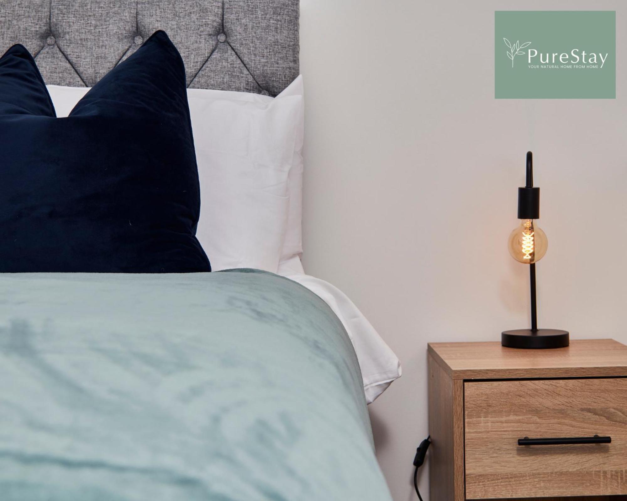 Beautiful Four Bed House By Purestay Short Lets & Serviced Accommodation Coventry With Parking Exteriér fotografie