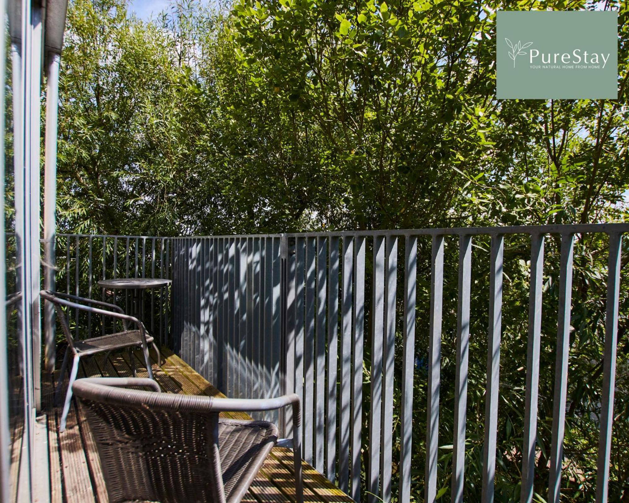 Beautiful Four Bed House By Purestay Short Lets & Serviced Accommodation Coventry With Parking Exteriér fotografie