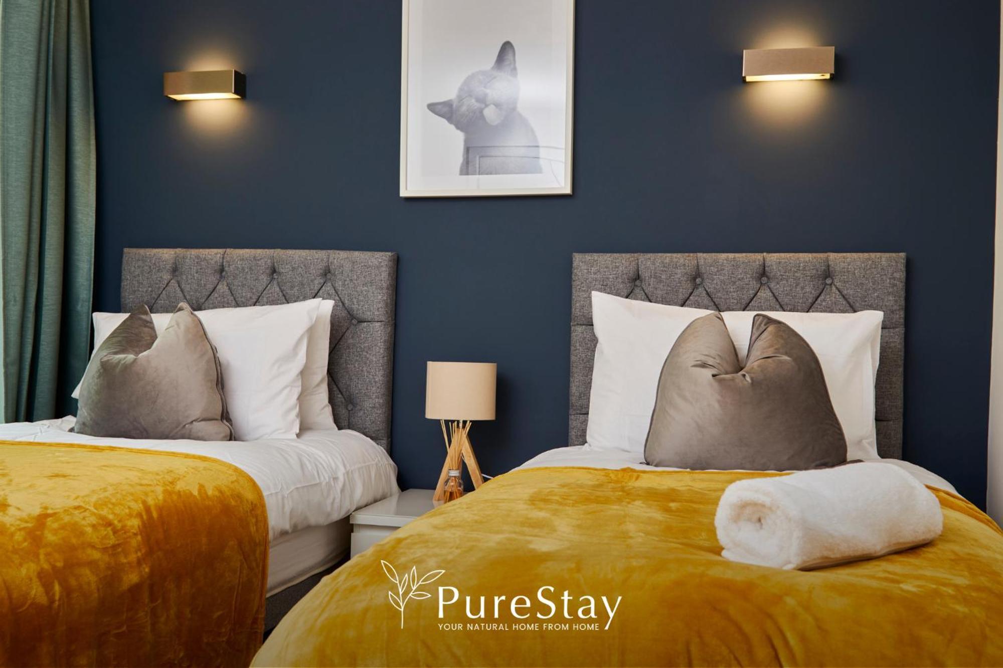 Beautiful Four Bed House By Purestay Short Lets & Serviced Accommodation Coventry With Parking Exteriér fotografie