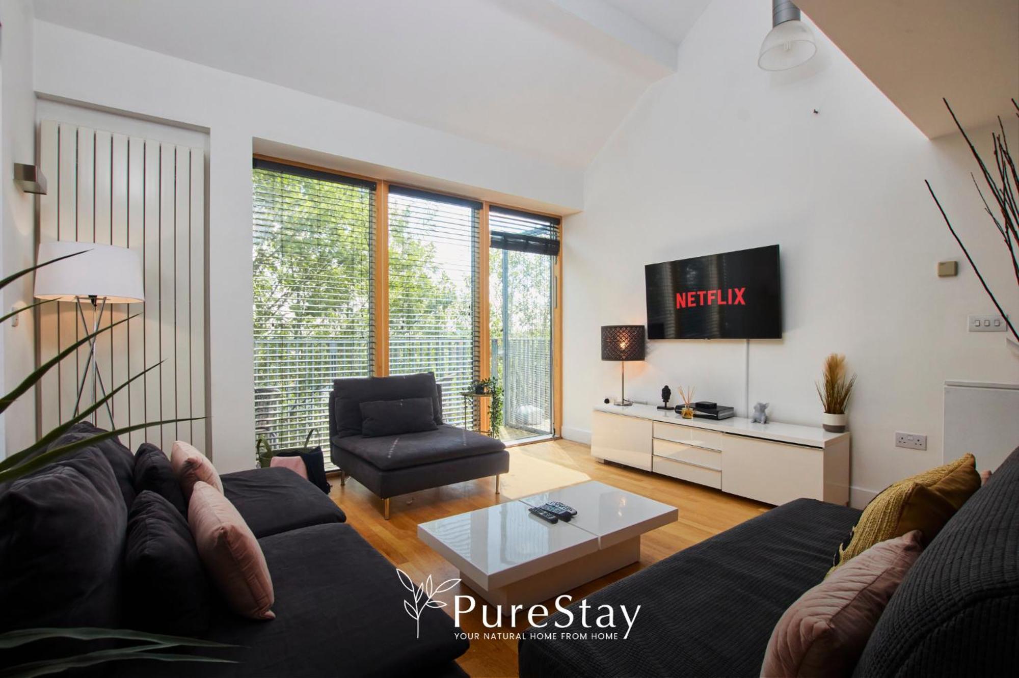 Beautiful Four Bed House By Purestay Short Lets & Serviced Accommodation Coventry With Parking Exteriér fotografie