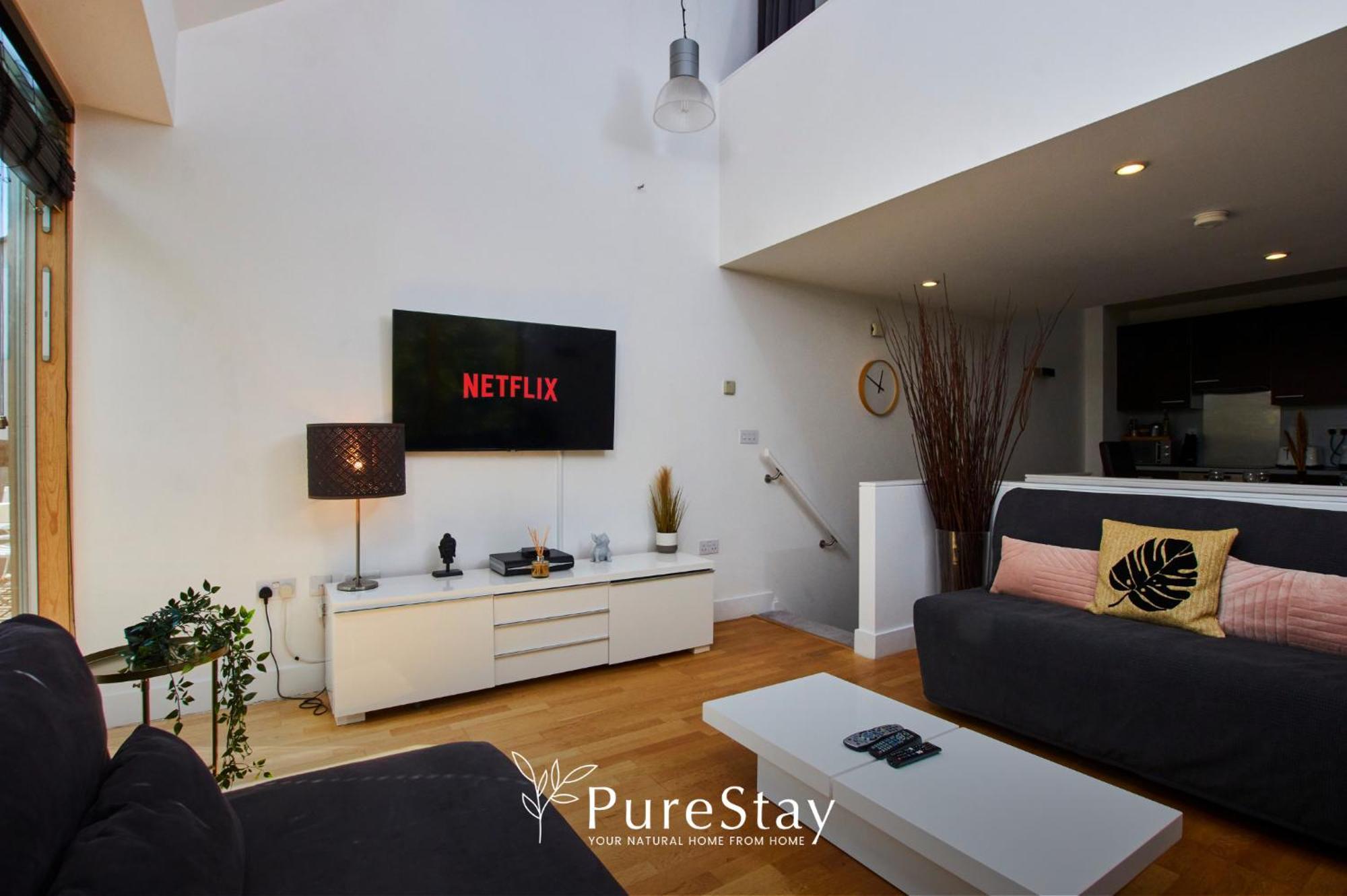 Beautiful Four Bed House By Purestay Short Lets & Serviced Accommodation Coventry With Parking Exteriér fotografie